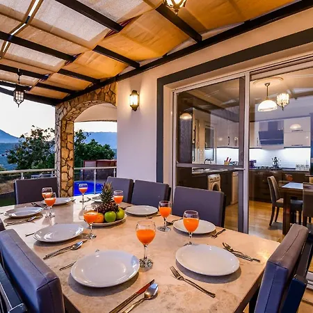 Bellevue Villa *